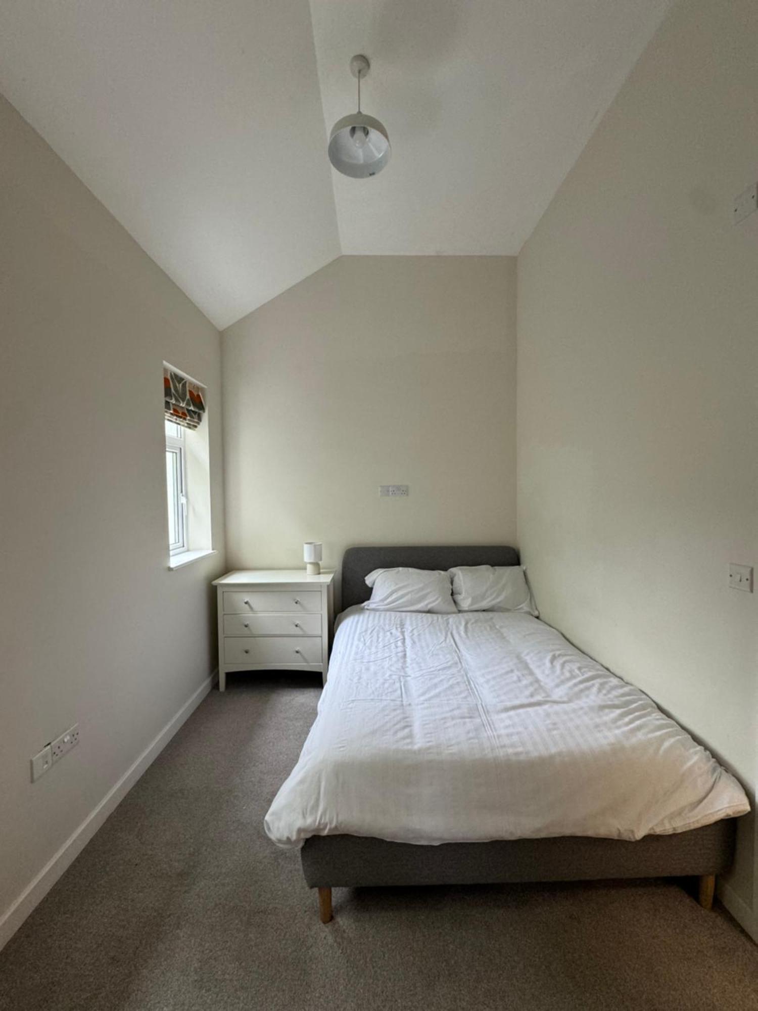 Armyn House Apartments, Your Coastal Escape In ฟาลมัธ ภายนอก รูปภาพ
