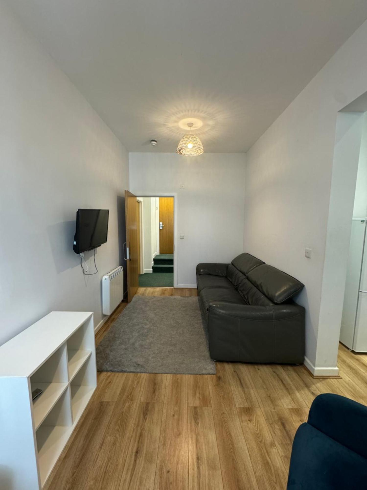 Armyn House Apartments, Your Coastal Escape In ฟาลมัธ ภายนอก รูปภาพ