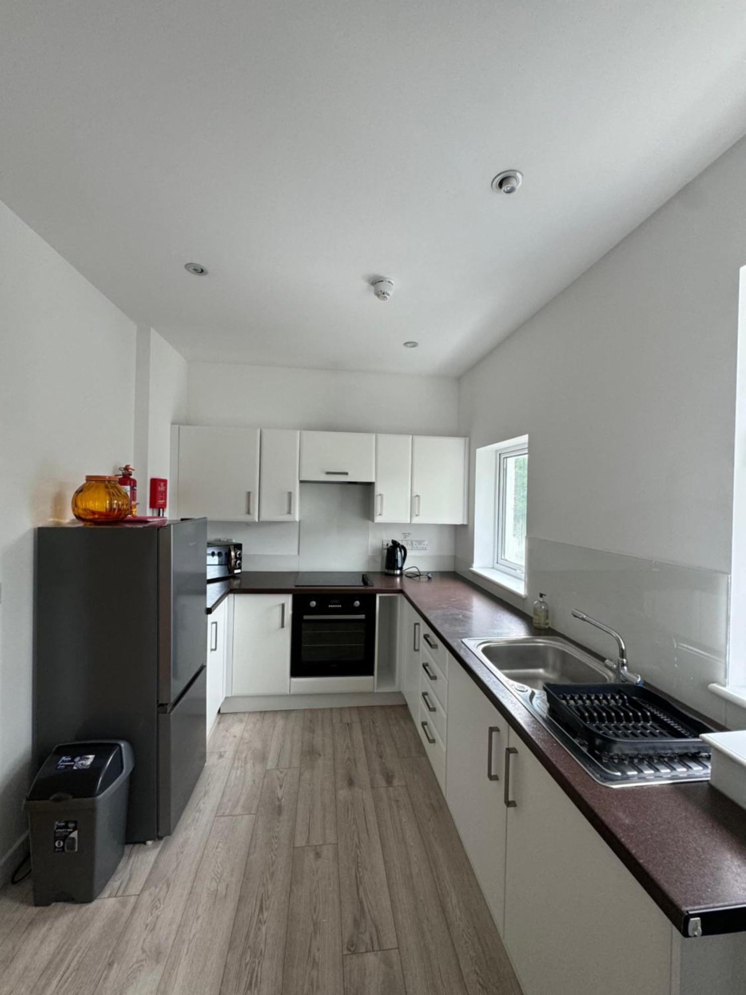 Armyn House Apartments, Your Coastal Escape In ฟาลมัธ ภายนอก รูปภาพ